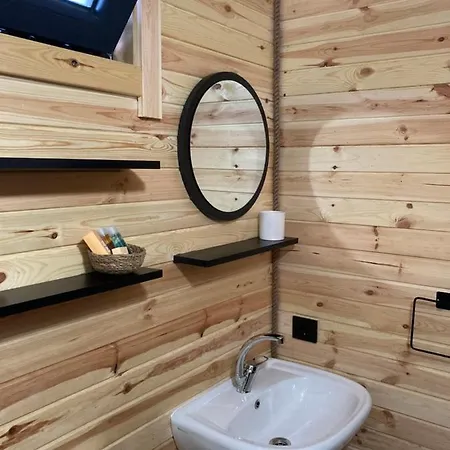 Baraqa Hoolbox Campsite *